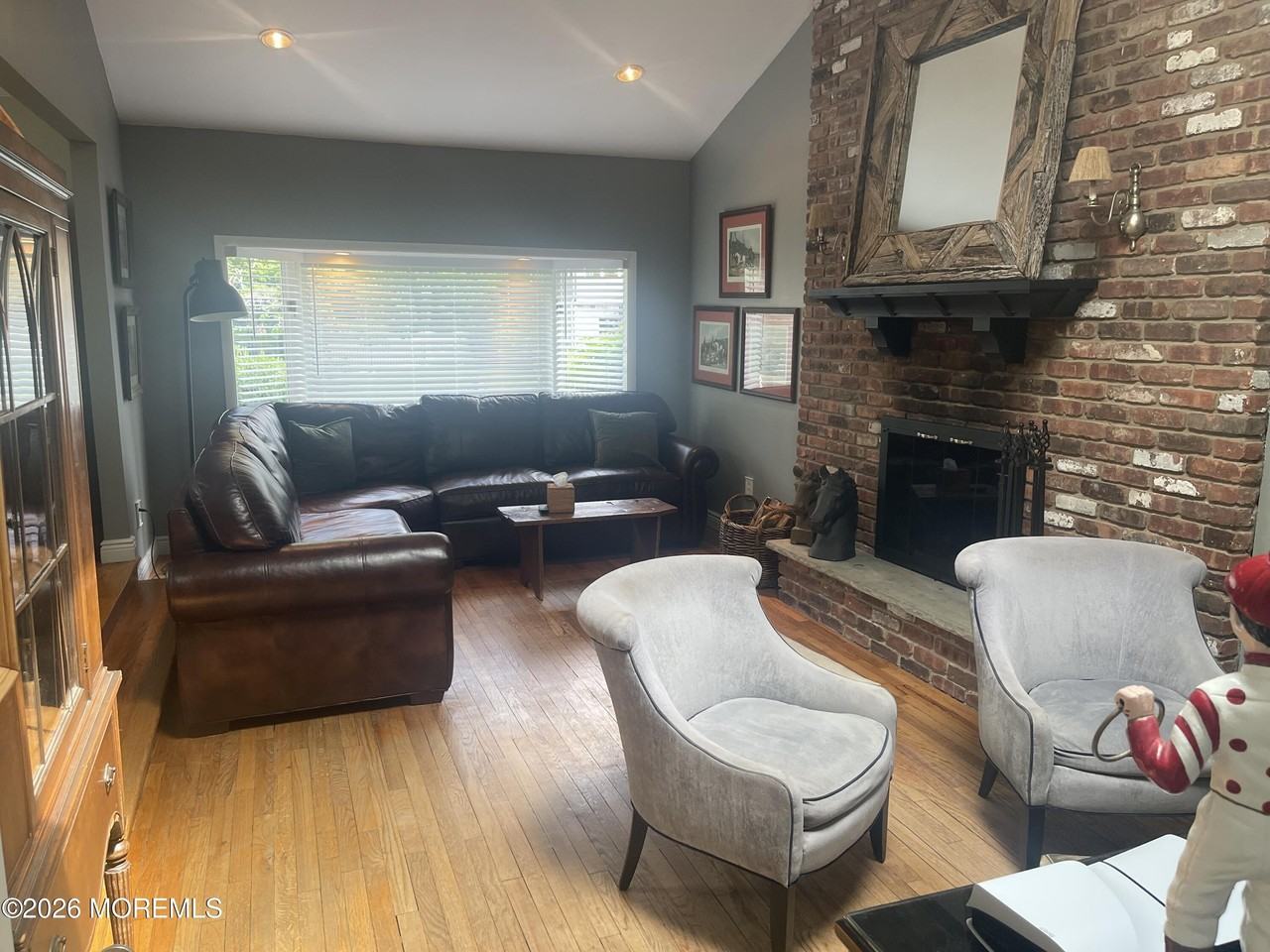 1010 Berkeley Ave - Photo 6 of 13