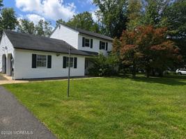 featured image of 5 Sandburg Dr