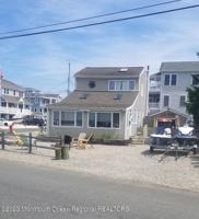 featured image of 2100 S Bayview Ave