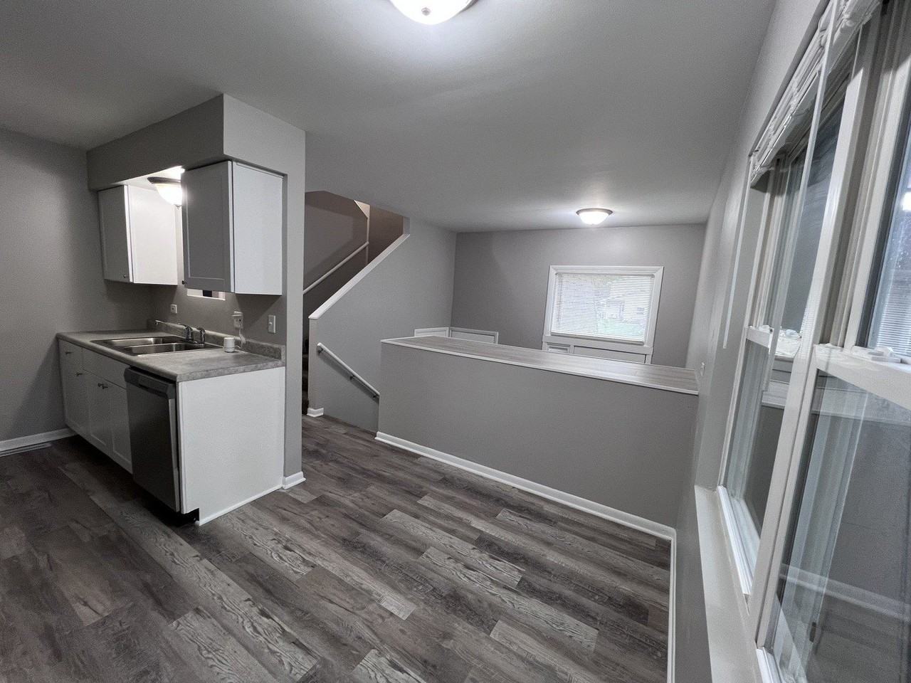 1637 Sheffield Dr - Photo 6 of 15