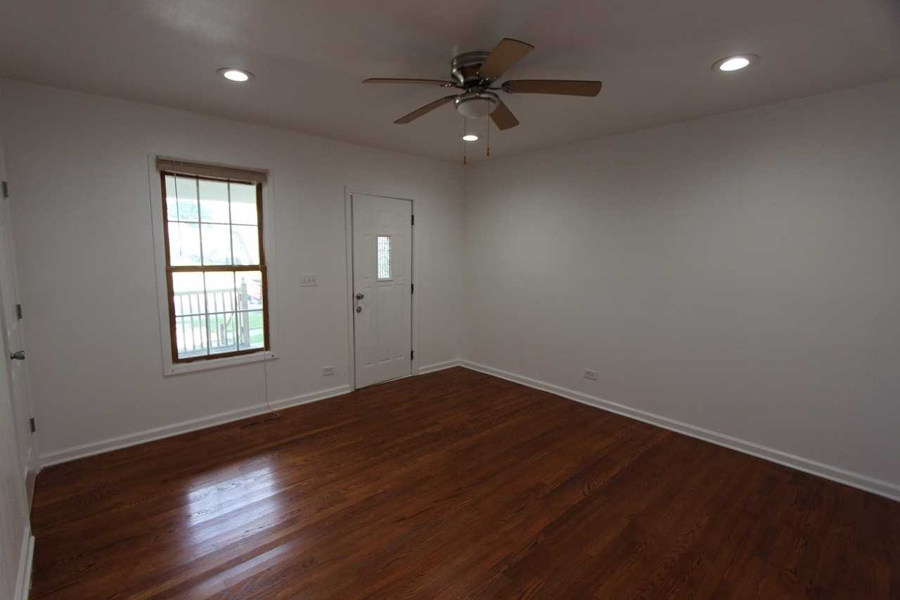 633 Whitney Blvd #633 - Photo 3 of 8