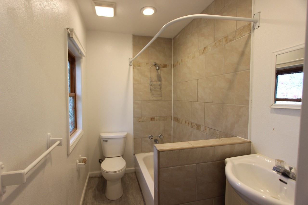 633 Whitney Blvd #633 - Photo 4 of 8