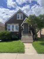 featured image of 6204 S Mcvicker Ave #1F