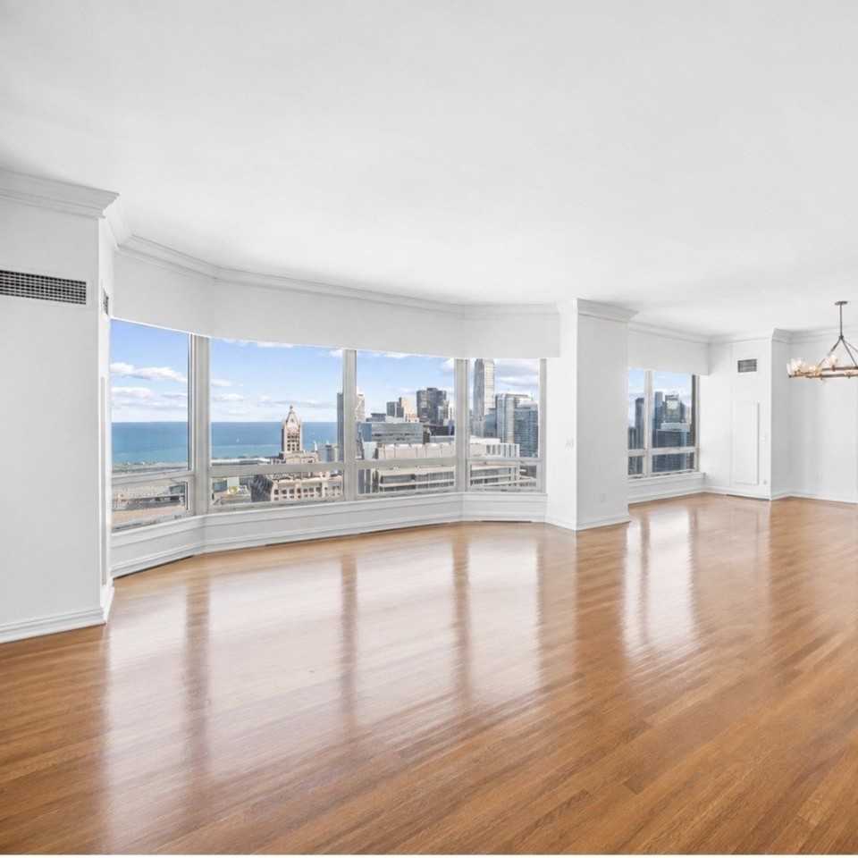 100 E Huron St #3504 - Photo 3 of 48