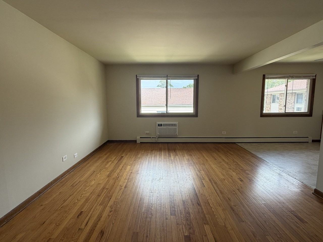 826 N Milwaukee Ave #D2 - Photo 2 of 16