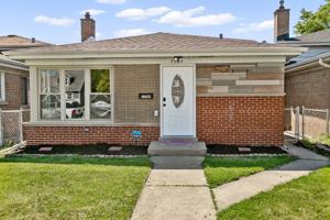 featured image of 7704 Mcvicker Ave