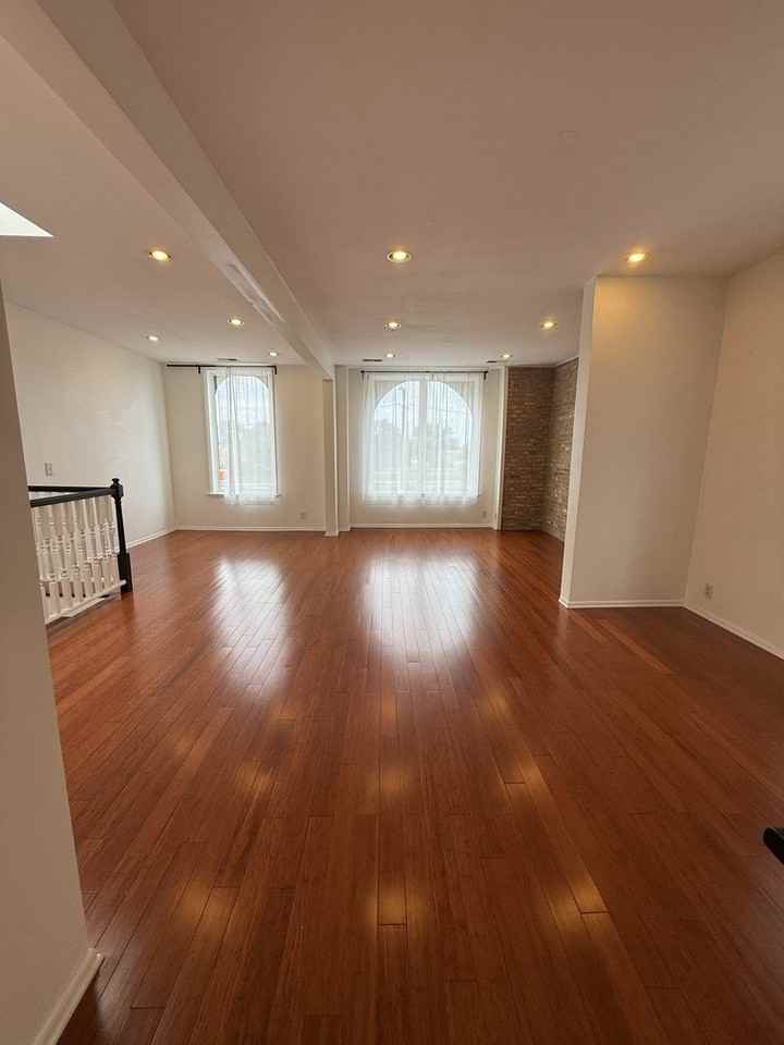 2717 W Congress Pkwy #2 - Photo 6 of 16