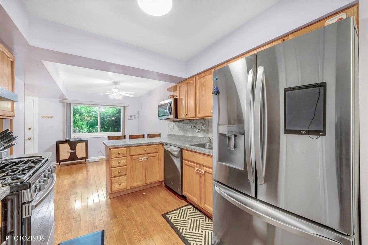 411 Hickory Dr #411 - Photo 5 of 39
