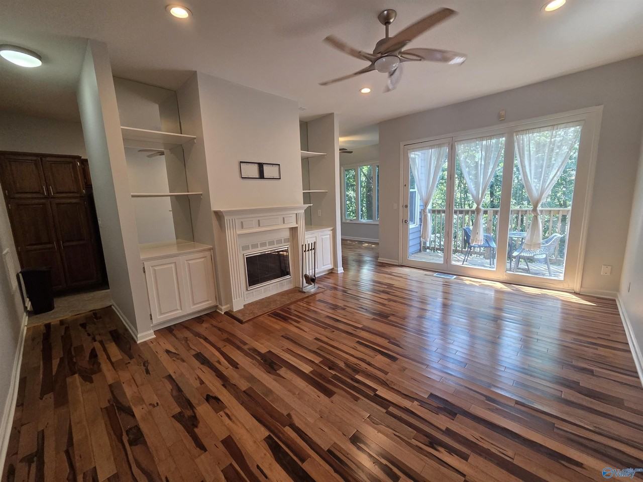 211 Knollridge Cir Ne #211 - Photo 2 of 15