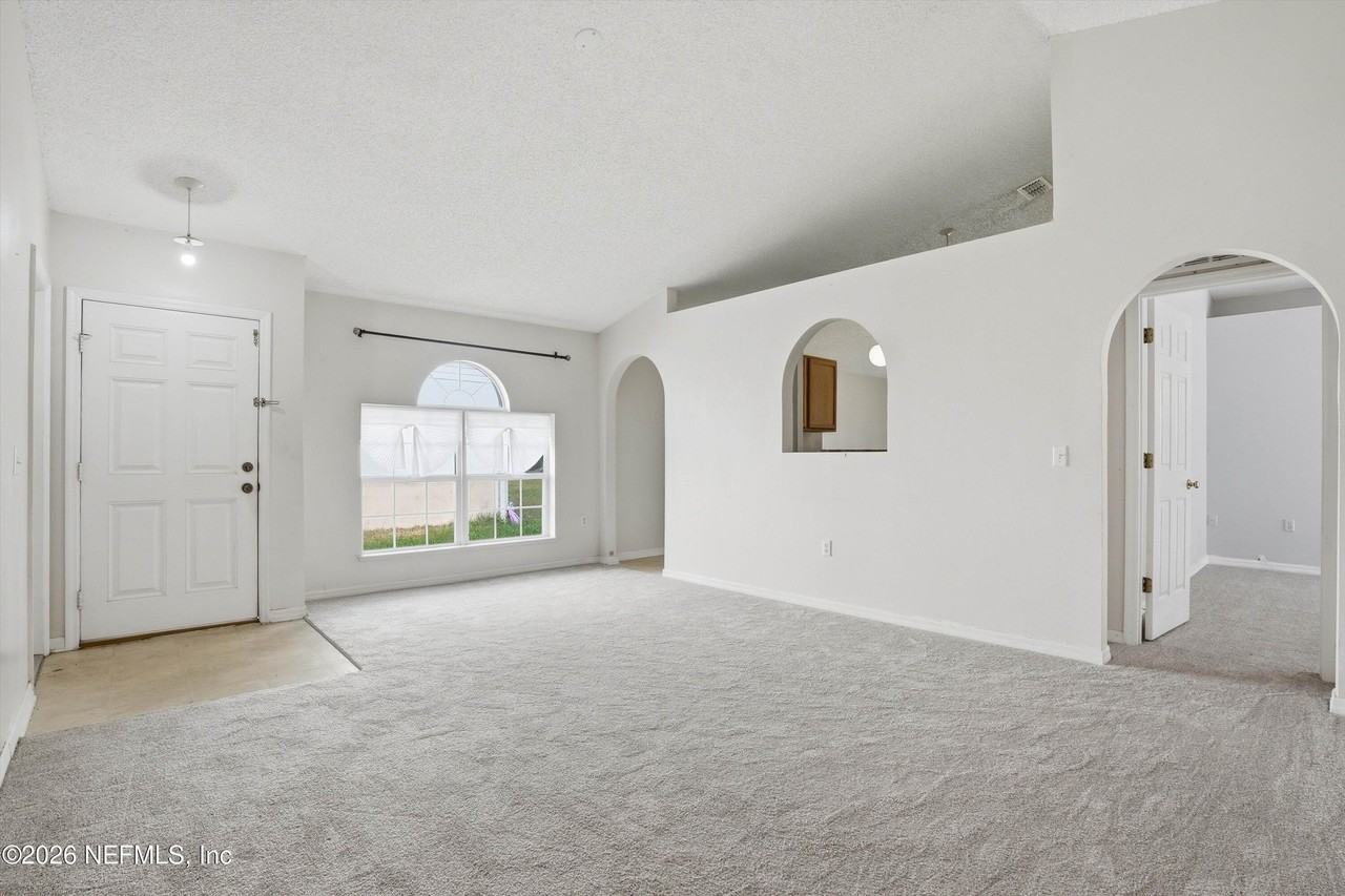 3512 Alec Dr - Photo 2 of 31