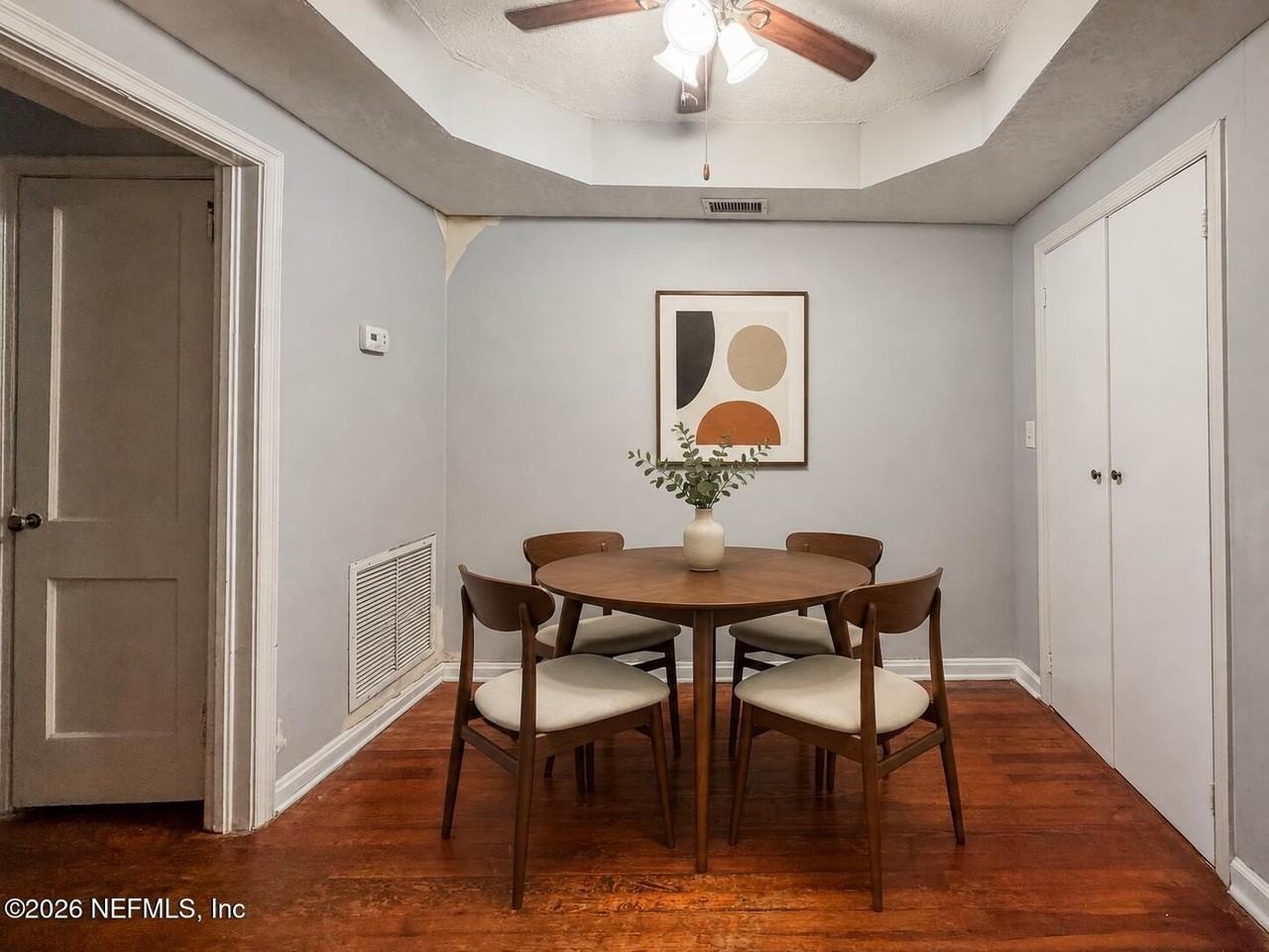 2575 Myra St #1 - Photo 4 of 11