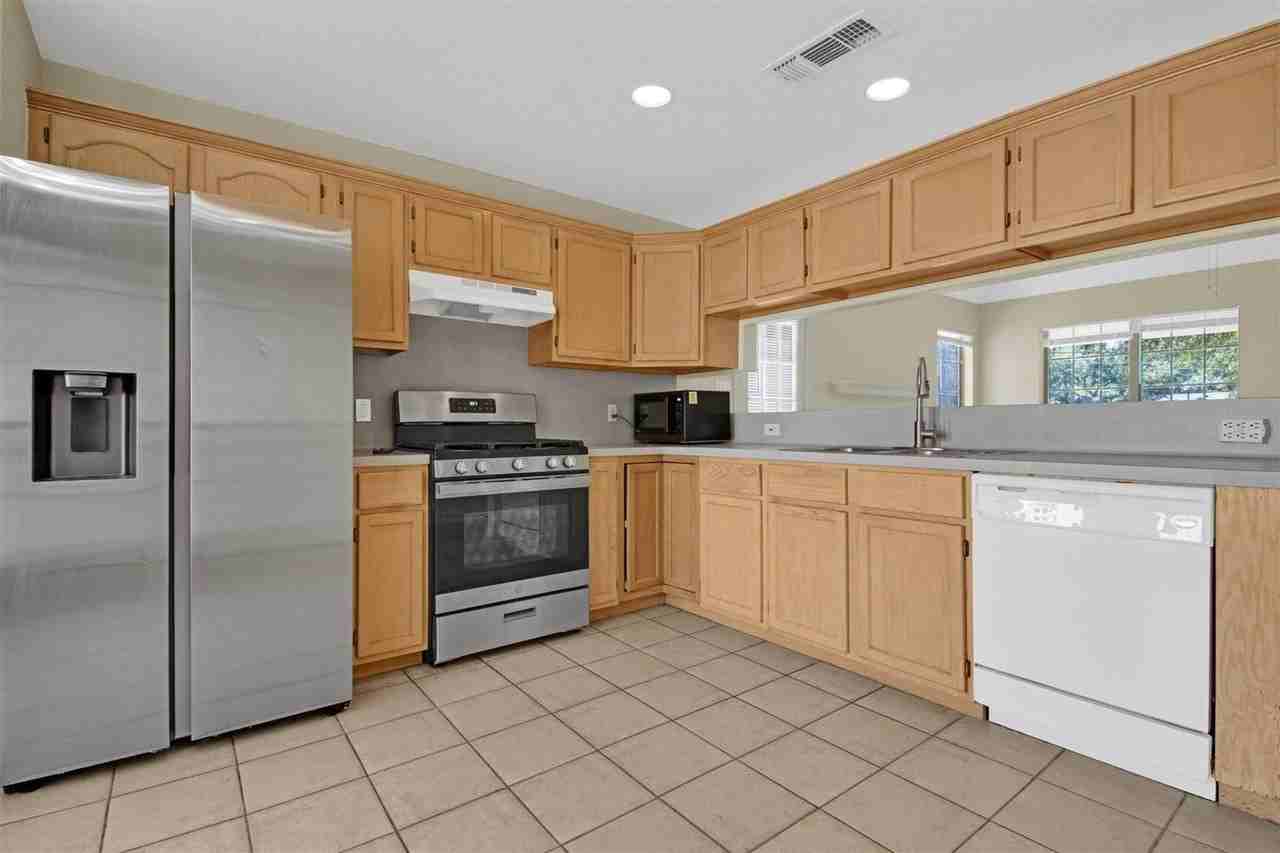 2016 Castle Gate Cir - Photo 7 of 16