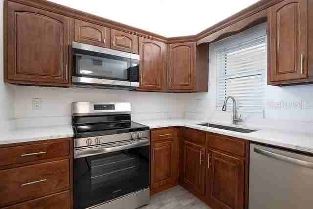 7401 Bay Island Dr S - Photo 7 of 45
