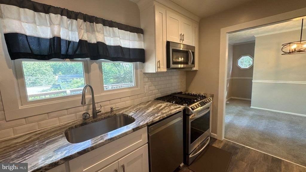 6628 Pheasant Dr - Photo 7 of 22