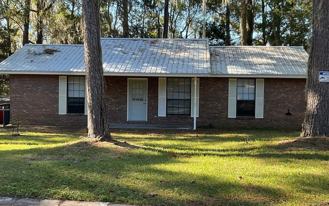 1196 Se Magnolia Loop - Photo 1 of 1