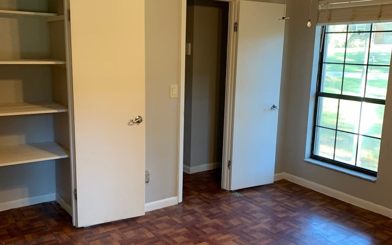 1196 Se Magnolia Loop - Photo 6 of 10