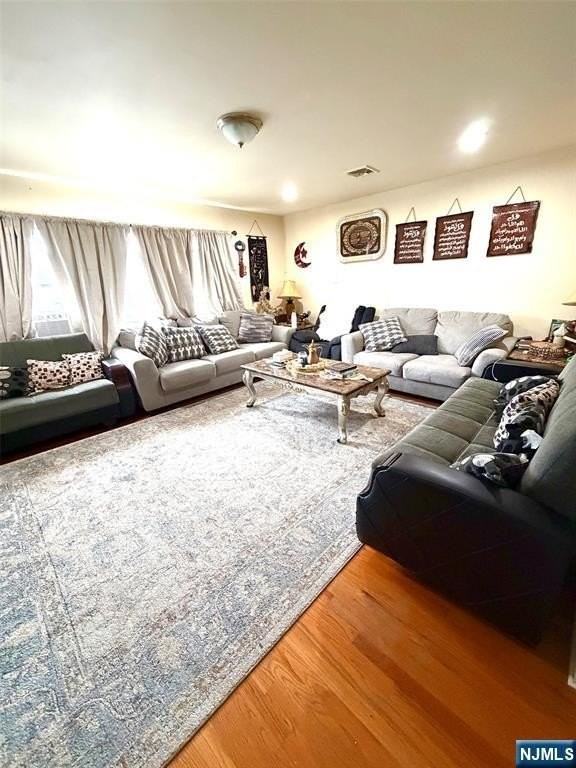 58 Garfield Ave #2 - Photo 4 of 5