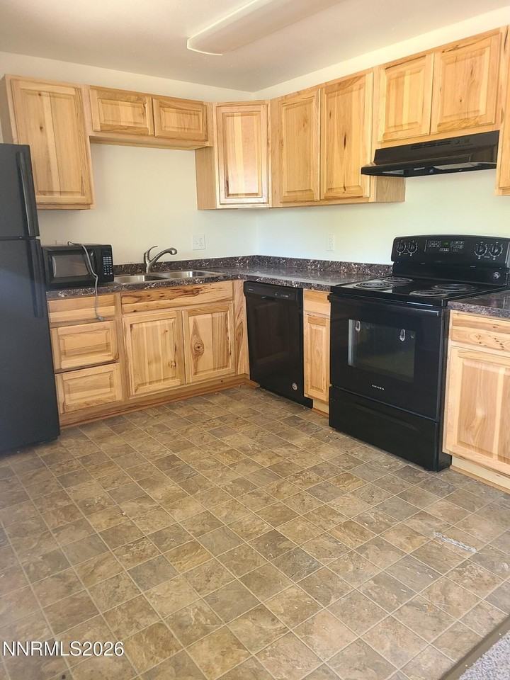 300 S Pratt Ave #13 - Photo 2 of 5