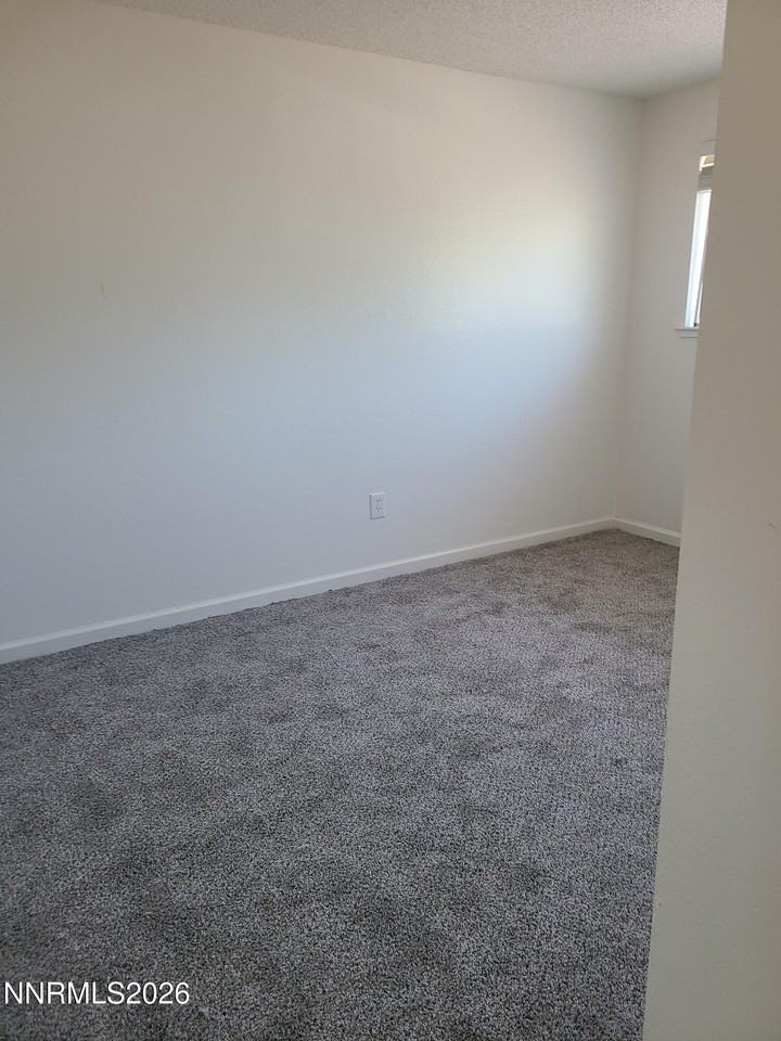 300 S Pratt Ave #13 - Photo 4 of 5