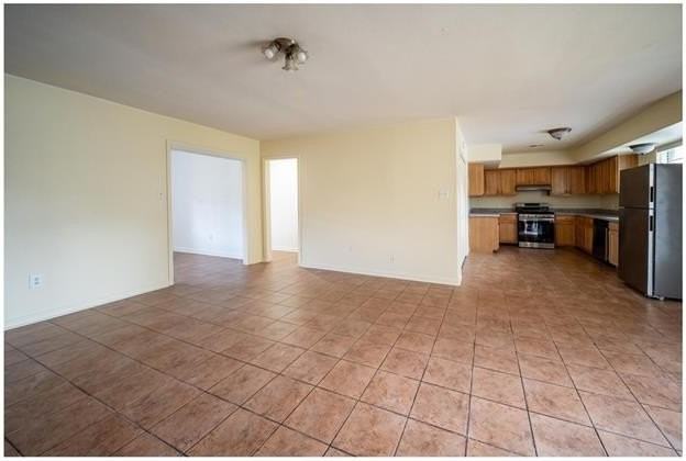 1422 Carrollton Ave - Photo 4 of 14