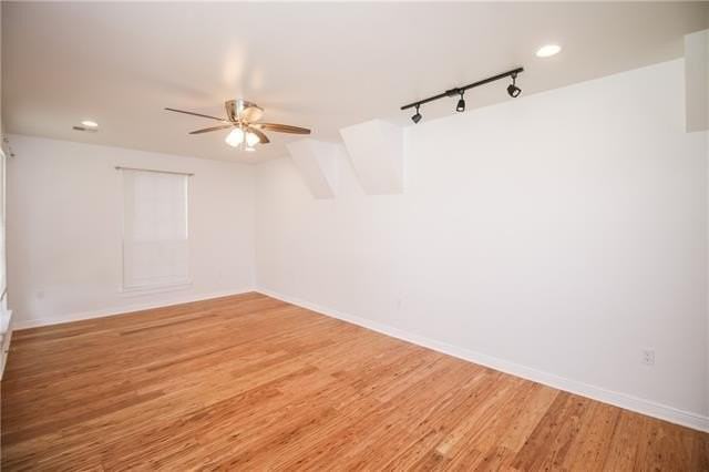 837 Canton St - Photo 5 of 20