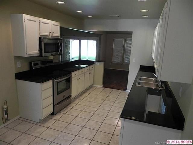 7834 S 72nd East Ave - Photo 3 of 10
