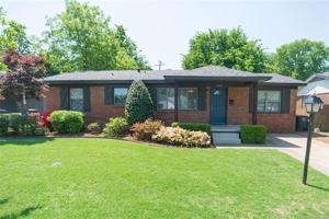 featured image of 6010 E 18th St