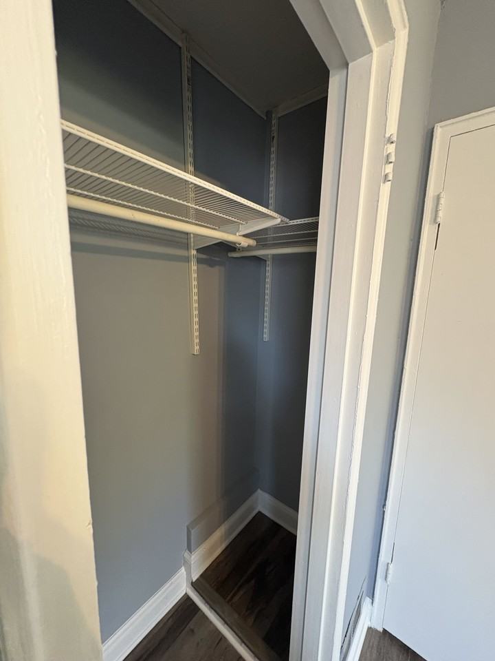 644 Burns St Se #1 - Photo 5 of 7