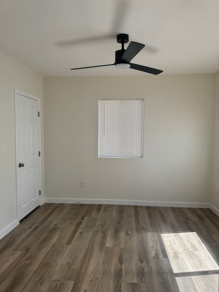 2039 E Ave - Photo 6 of 6