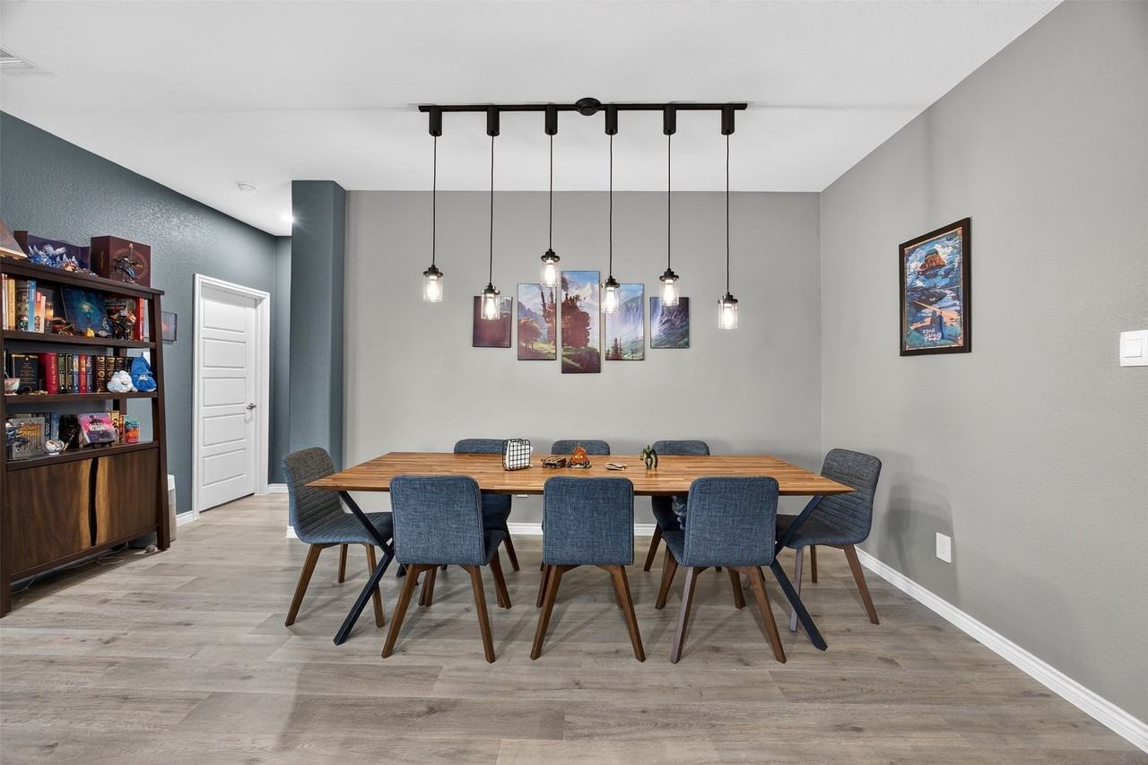 10201 Torch Light Ln - Photo 6 of 32