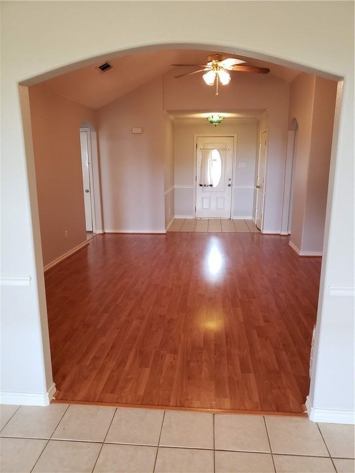 8400 County Road 1014 - Photo 6 of 36