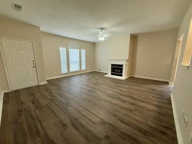4425 Park Creek Ct - Photo 2 of 21