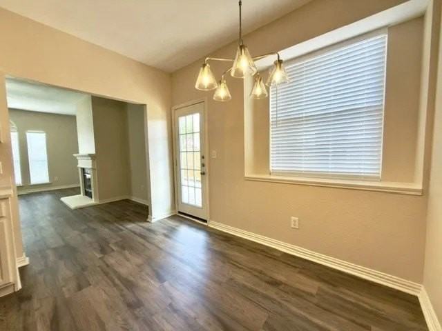 4425 Park Creek Ct - Photo 7 of 21