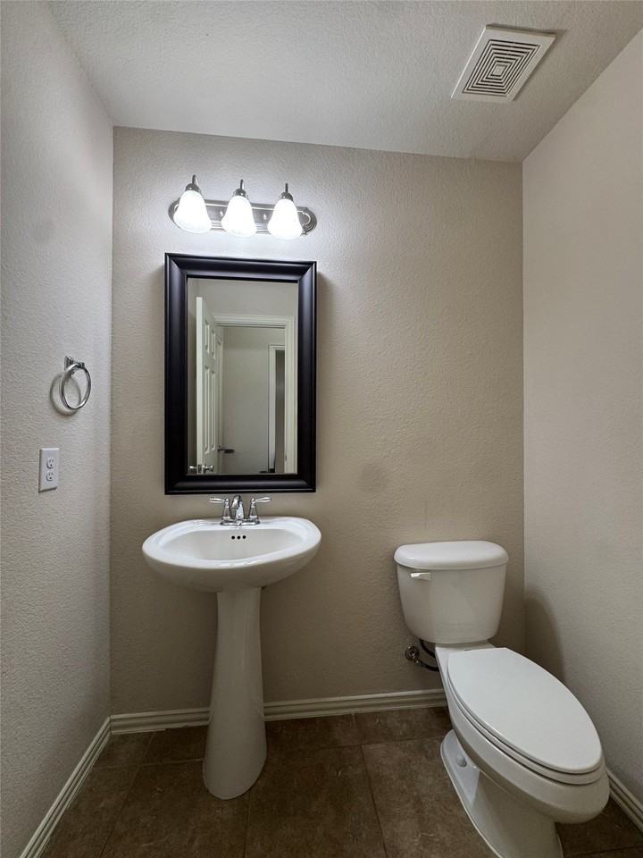 9501 Drovers View Trl - Photo 5 of 34