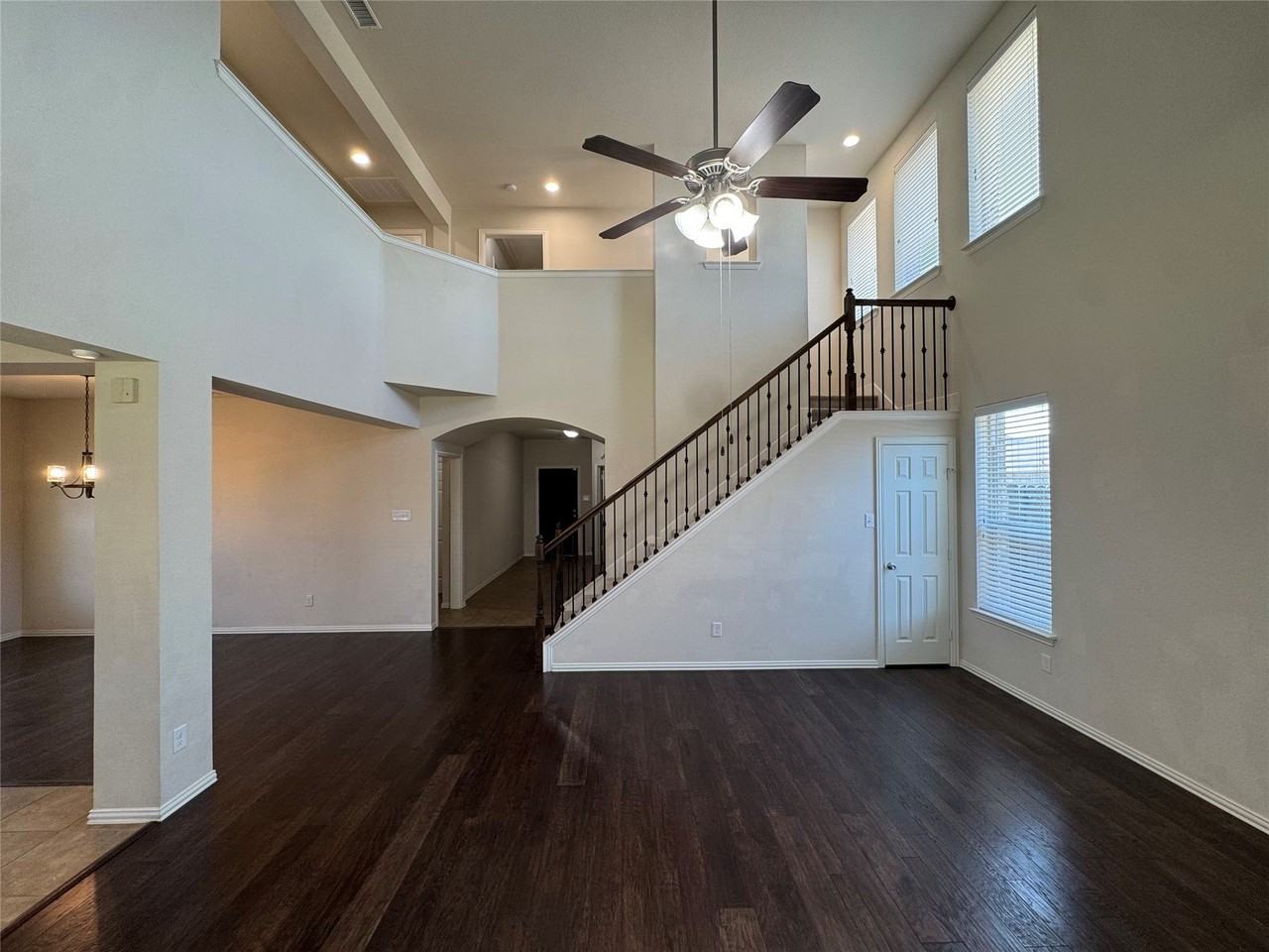 9501 Drovers View Trl - Photo 6 of 34