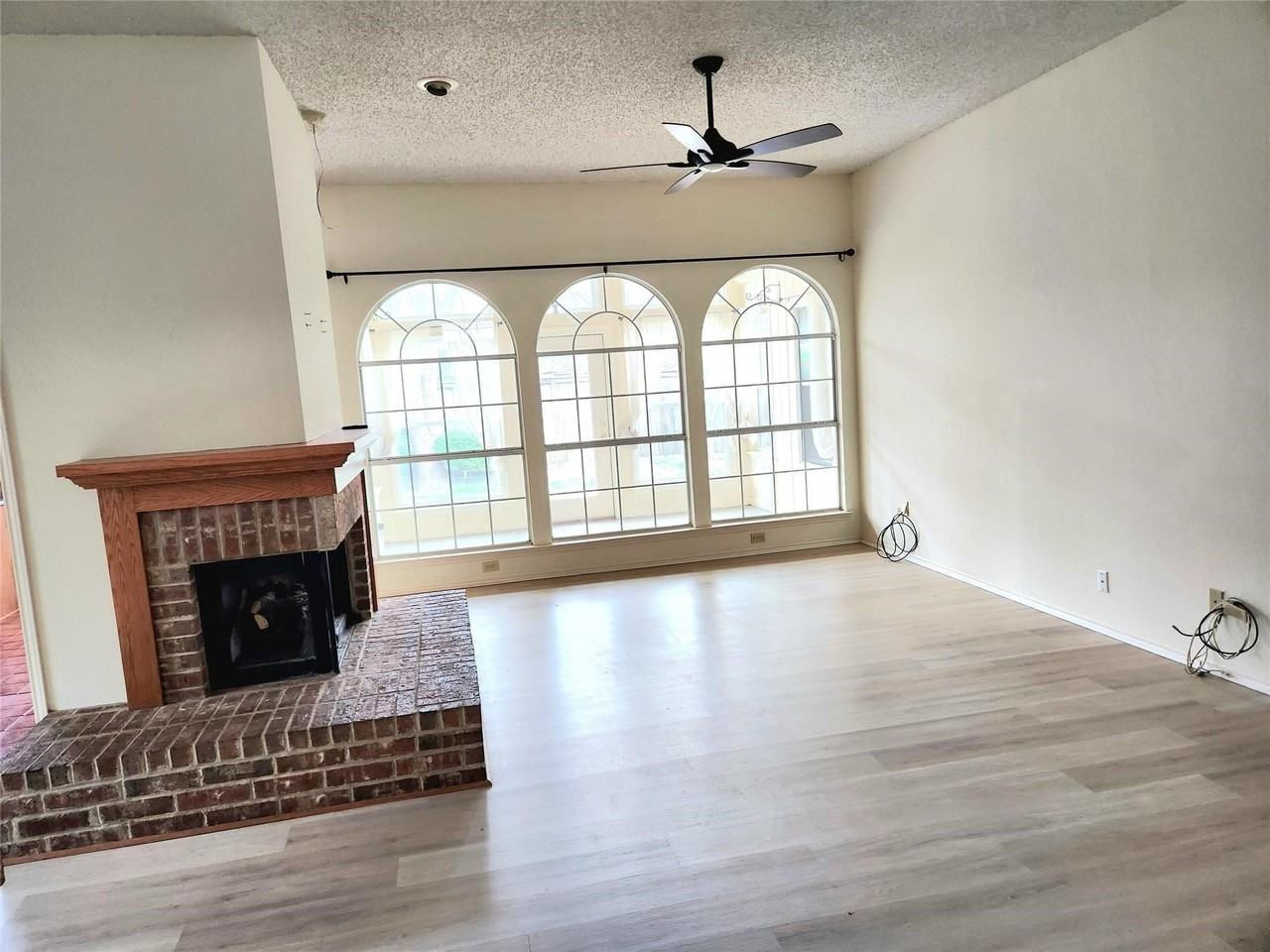 4346 Briar Hill Dr - Photo 7 of 11