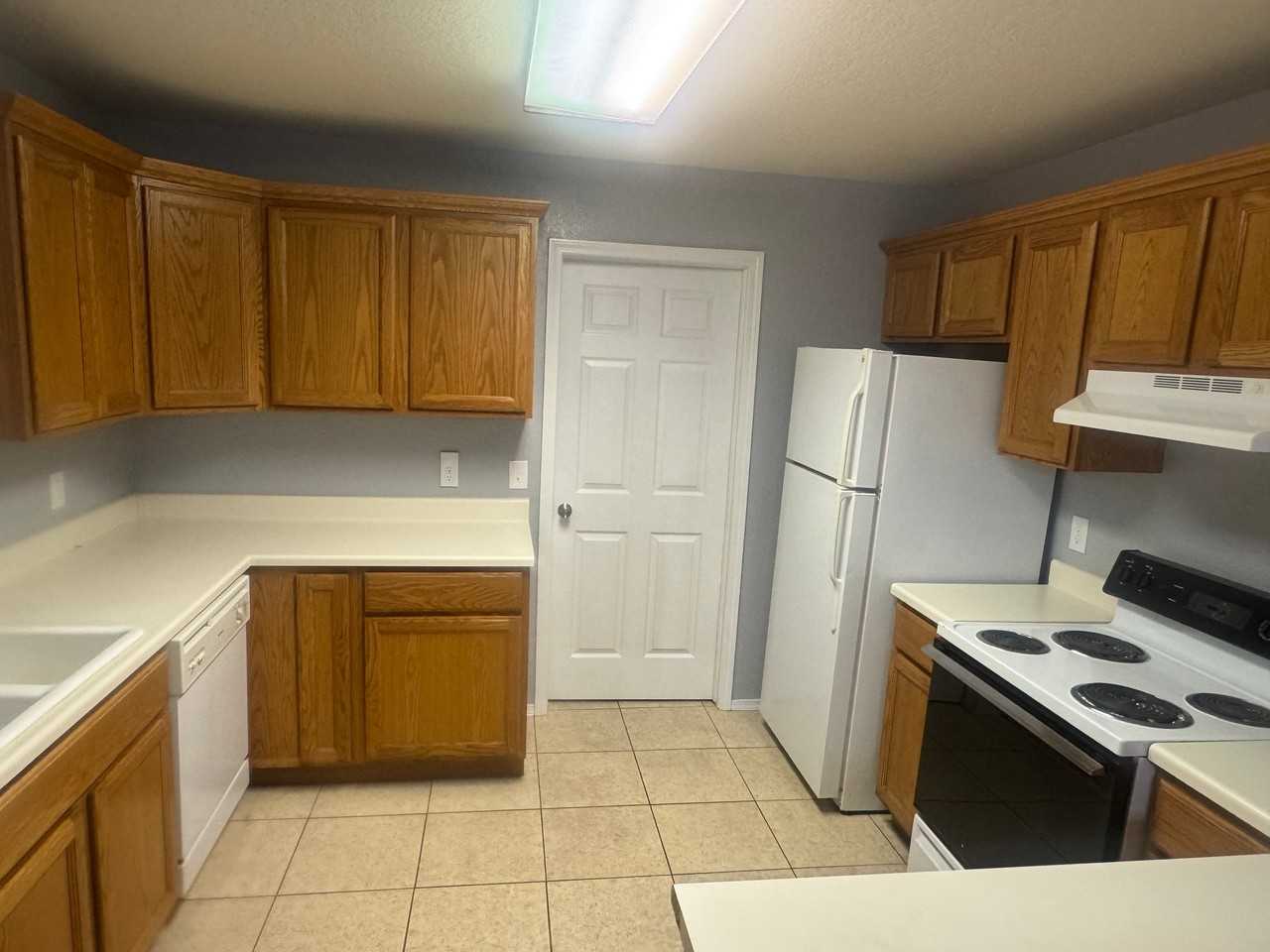 1810 S Westridge St #2 - Photo 5 of 20