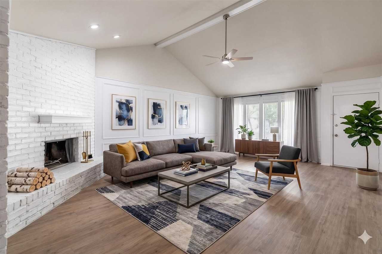 1610 Brown Trl - Photo 2 of 17