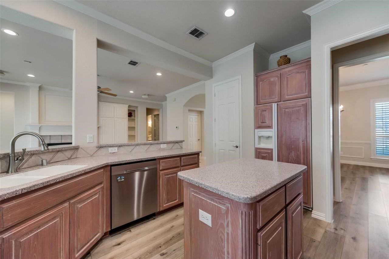 577 Indian Rock Dr - Photo 7 of 29