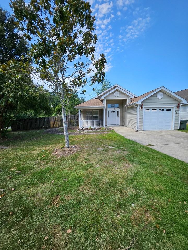 3316 Golden Rain Dr - Photo 2 of 14