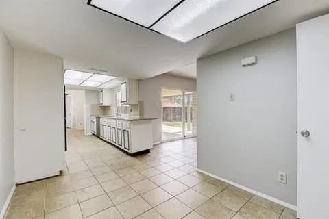 6202 Oregon Ct - Photo 3 of 28