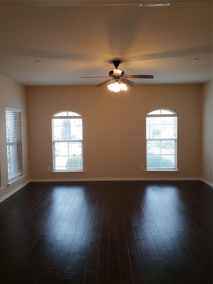 4153 Comanche Dr - Photo 3 of 7