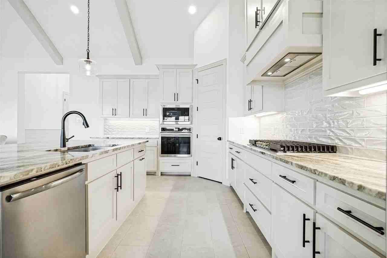 9459 Zion Hill Rd - Photo 3 of 27