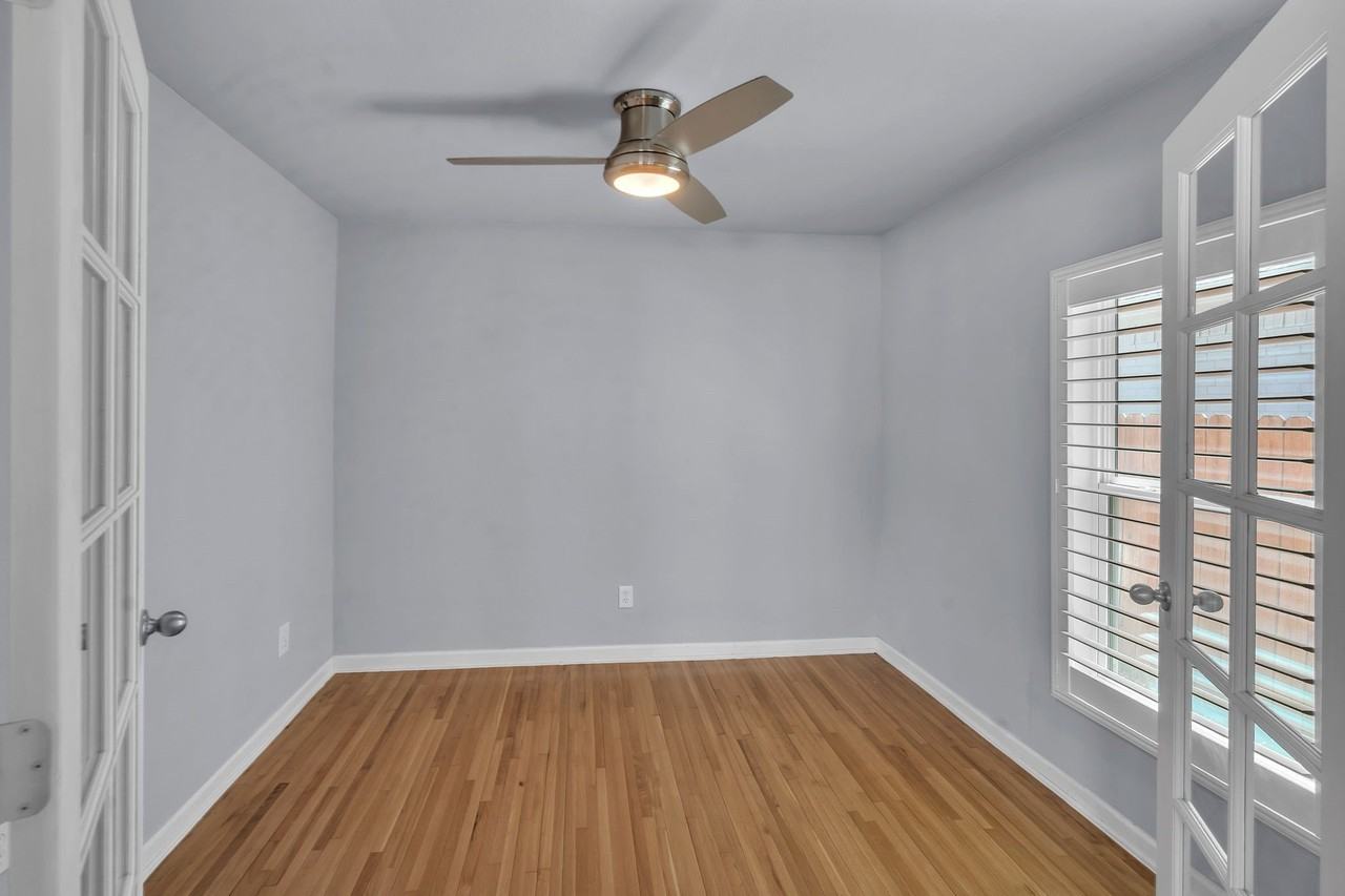 2933 S Hills Ave - Photo 7 of 20