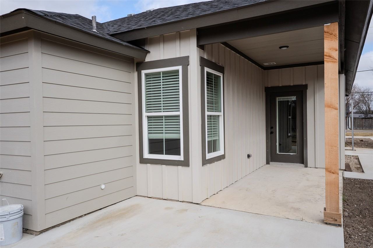 382 N Dallas St - Photo 6 of 15