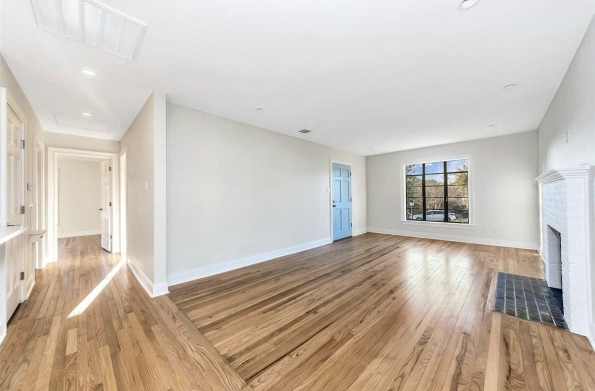 2753 El Tivoli Dr - Photo 3 of 13