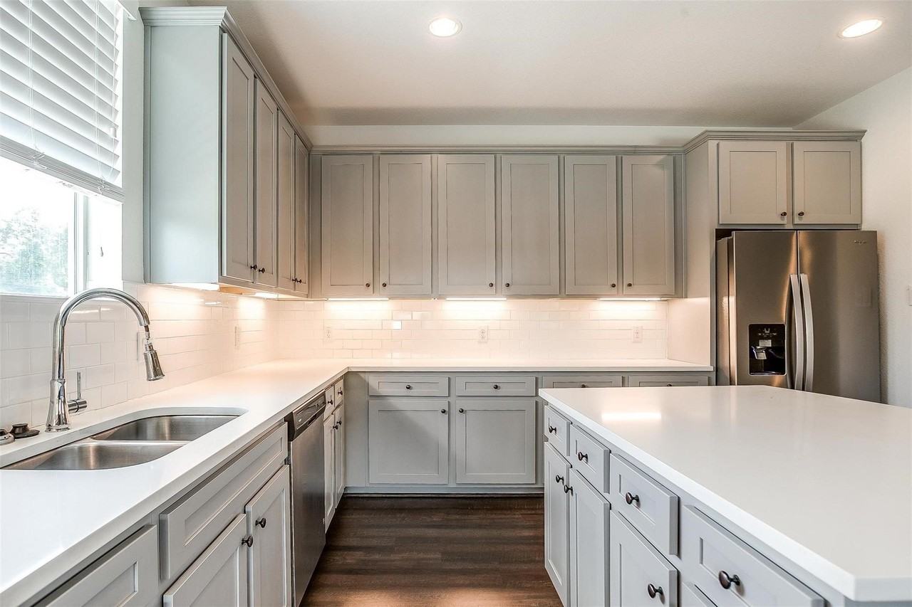 3513 S Hills Ave - Photo 6 of 21