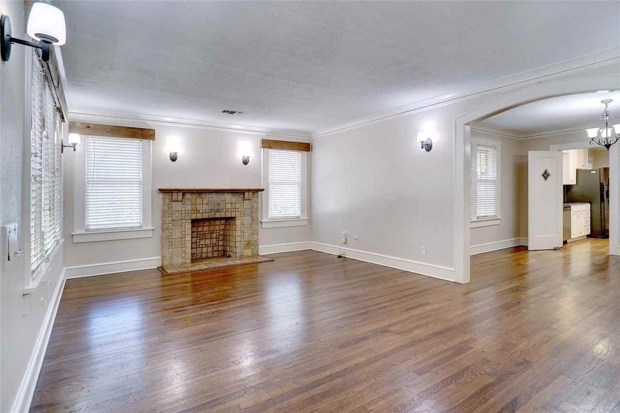 3201 Cockrell Ave - Photo 4 of 36