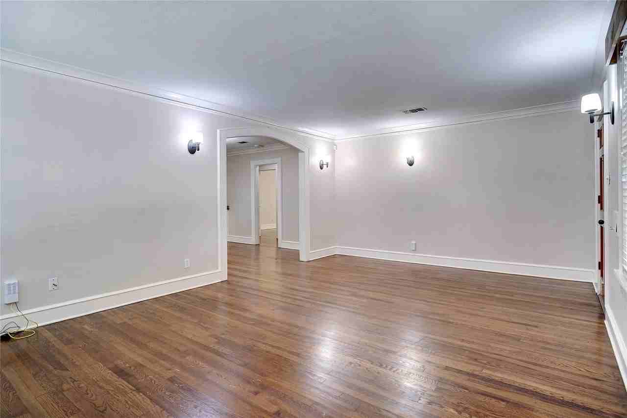 3201 Cockrell Ave - Photo 7 of 36