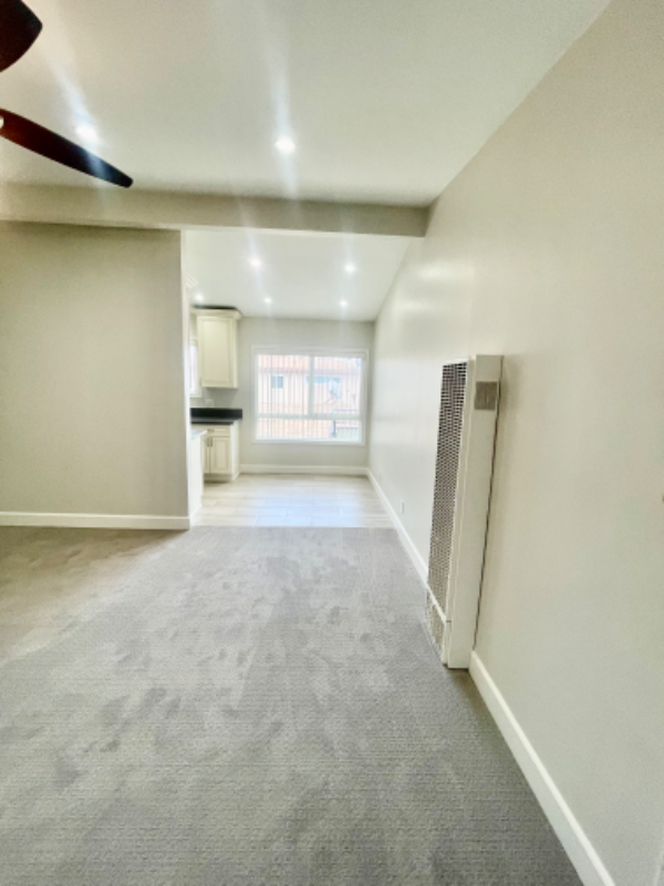5124 W El Segundo Blvd #5 - Photo 4 of 18